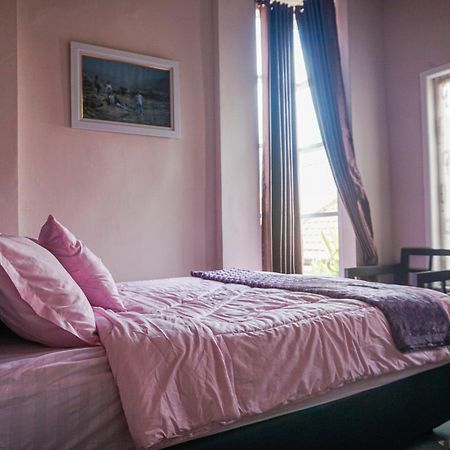 Gigafa Homestay Probolinggo Extérieur photo