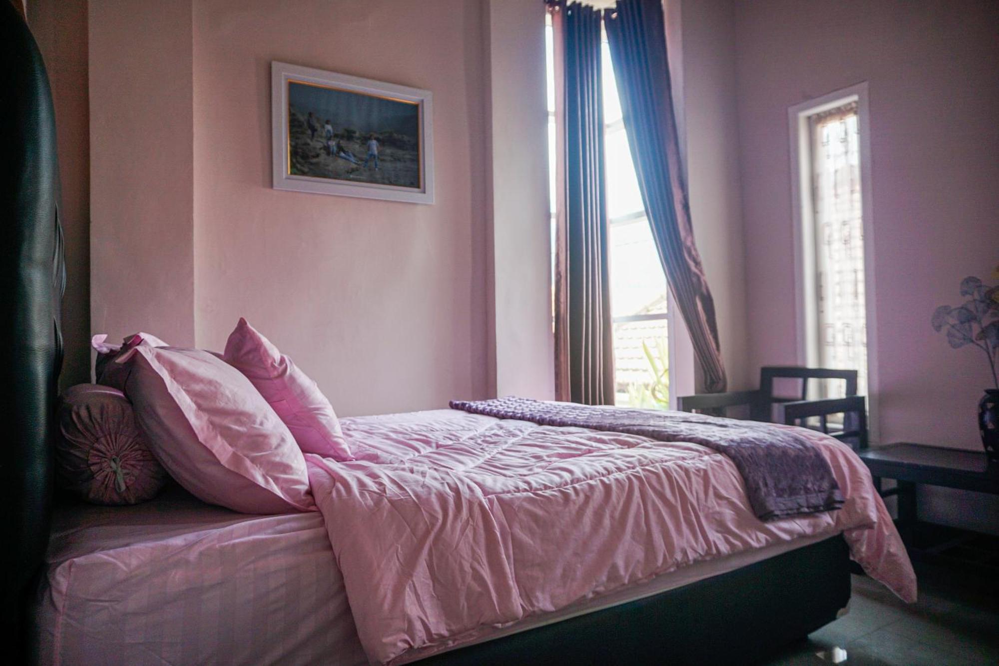 Gigafa Homestay Probolinggo Extérieur photo